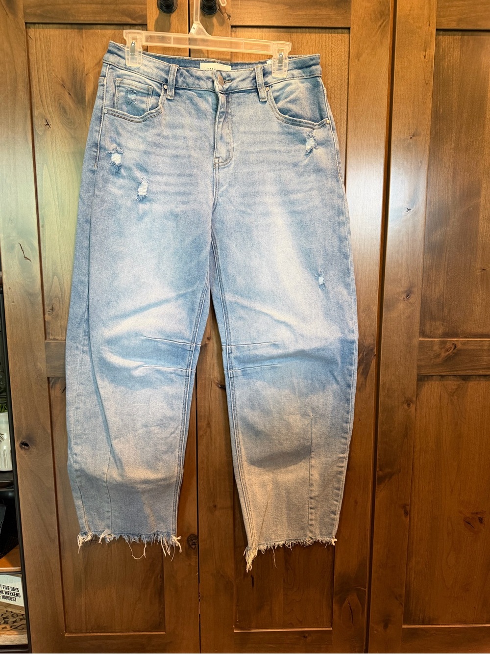 Women’s Light Blue Cropped Distressed Barrel Jeans